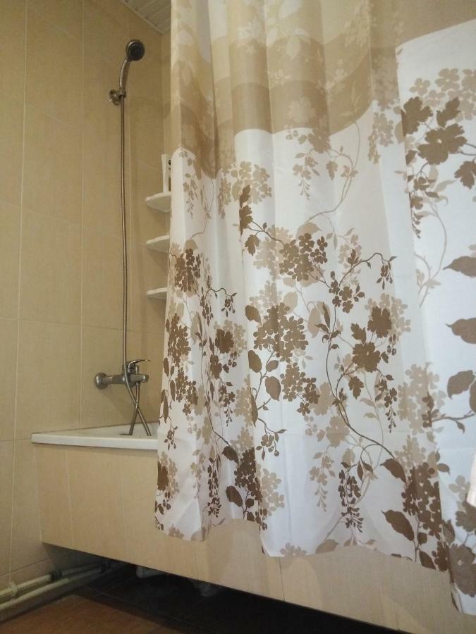 Rest Guest House Erivan Exterior foto