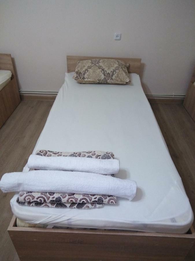 Rest Guest House Erivan Exterior foto